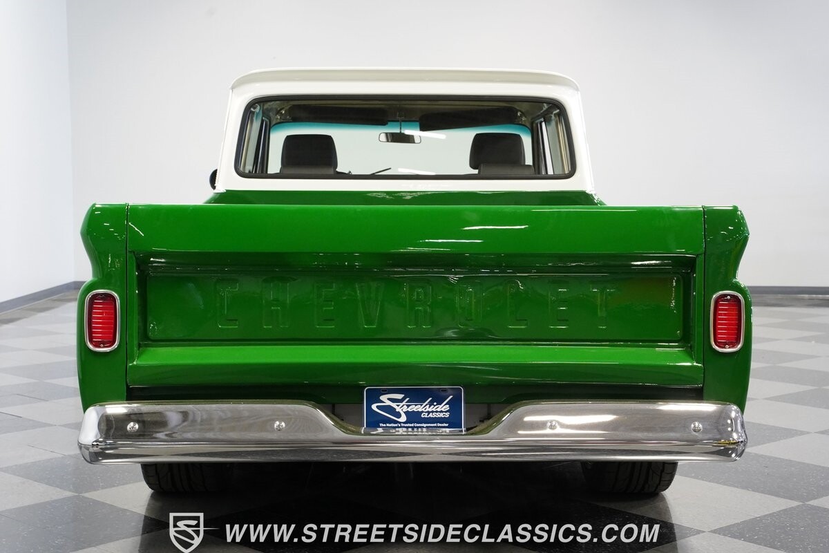 Chevrolet-C-10-1965-Pickup-Truck-10