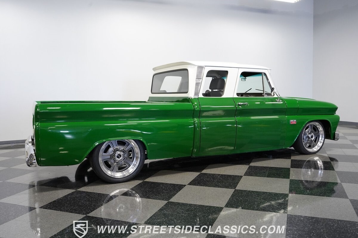 Chevrolet-C-10-1965-Pickup-Truck-13