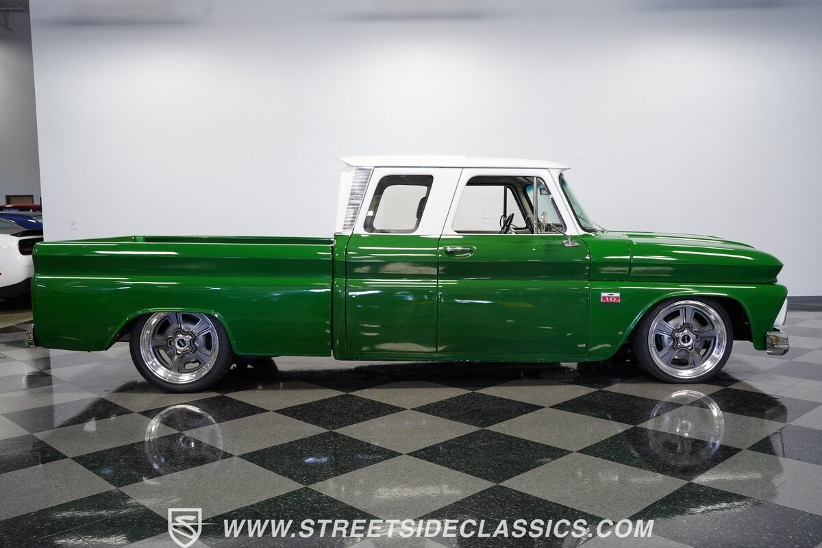 Chevrolet-C-10-1965-Pickup-Truck-14