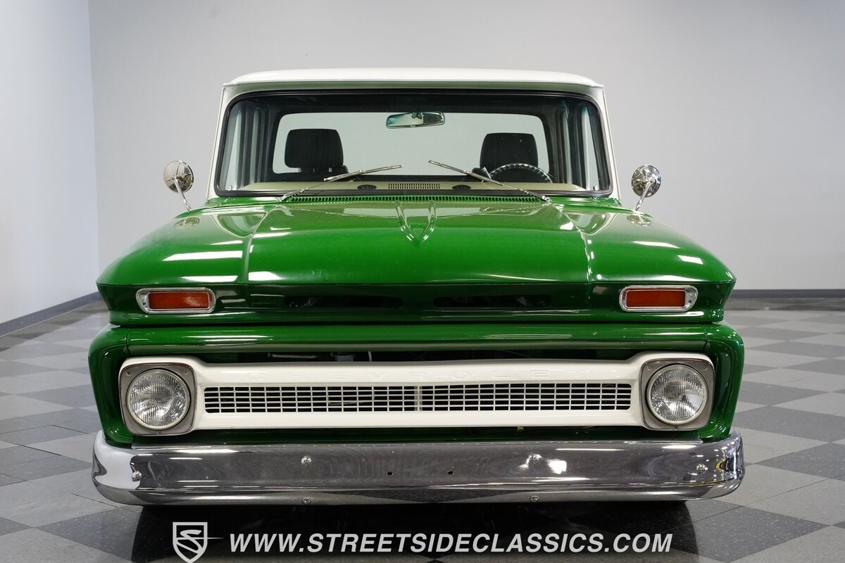 Chevrolet-C-10-1965-Pickup-Truck-17