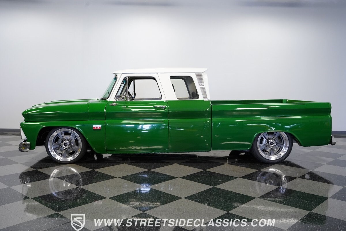 Chevrolet-C-10-1965-Pickup-Truck-2