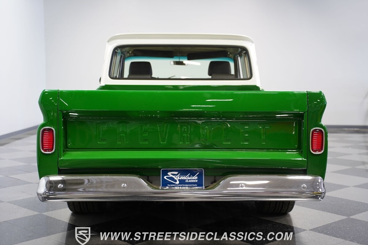 Chevrolet-C-10-1965-Pickup-Truck-25