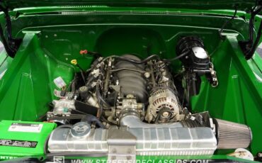 Chevrolet-C-10-1965-Pickup-Truck-3
