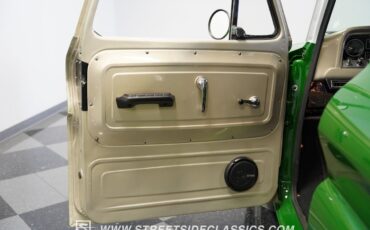 Chevrolet-C-10-1965-Pickup-Truck-37