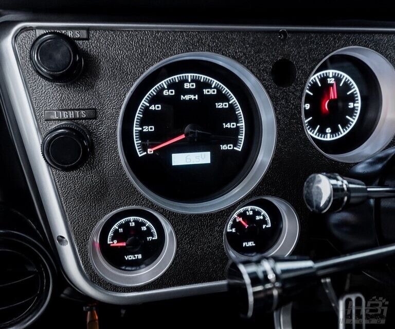 Chevrolet-C-10-1967-Standard-Cab-Pickup-28