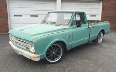 Chevrolet-C-10-1967-Standard-Cab-Pickup-39