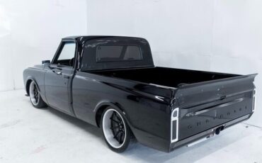Chevrolet-C-10-1967-Standard-Cab-Pickup-5