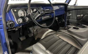Chevrolet-C-10-1968-Step-Side-Pickup-12