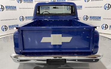 Chevrolet-C-10-1968-Step-Side-Pickup-3