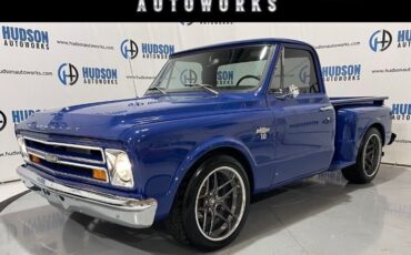 Chevrolet-C-10-1968-Step-Side-Pickup