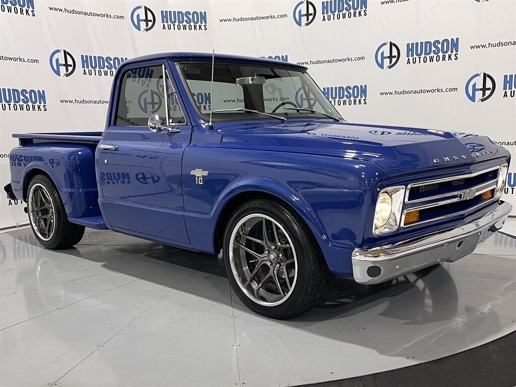Chevrolet-C-10-1968-Step-Side-Pickup-7