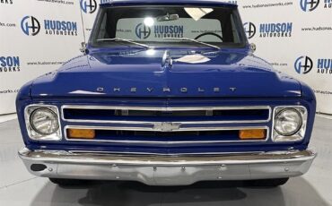 Chevrolet-C-10-1968-Step-Side-Pickup-8