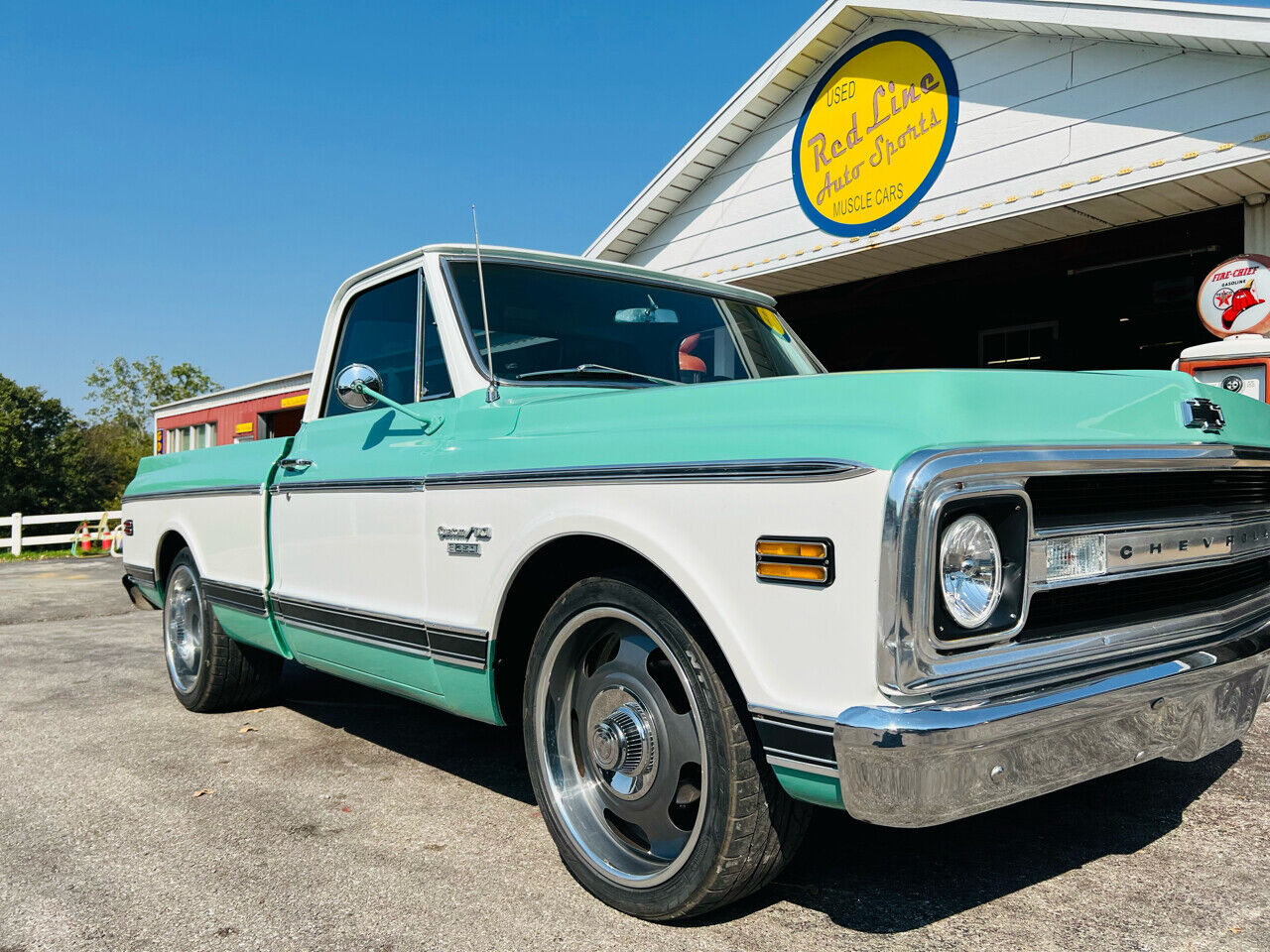 Chevrolet-C-10-1969-Pickup-Truck-1