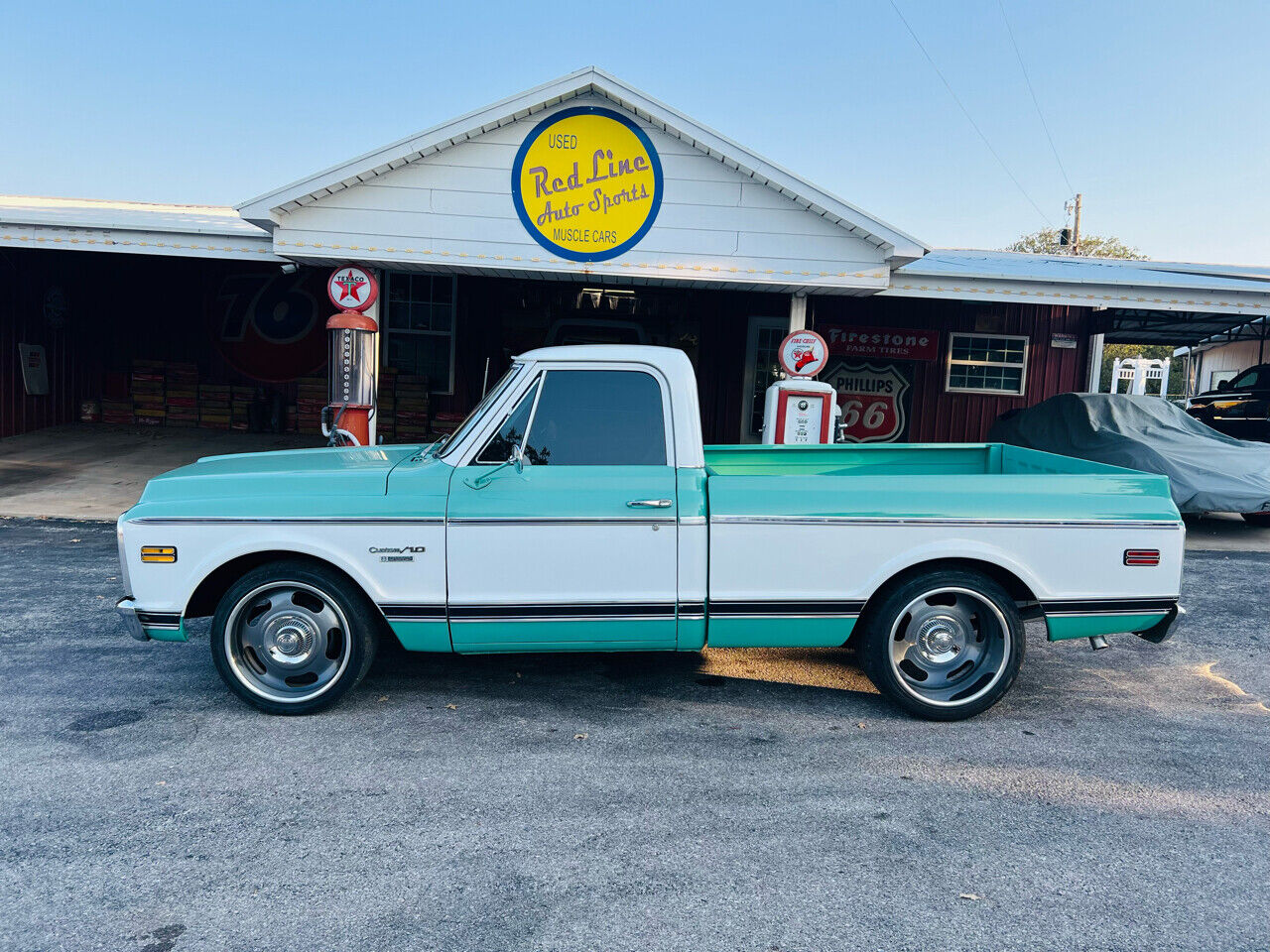 Chevrolet-C-10-1969-Pickup-Truck-2
