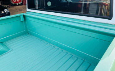 Chevrolet-C-10-1969-Pickup-Truck-24