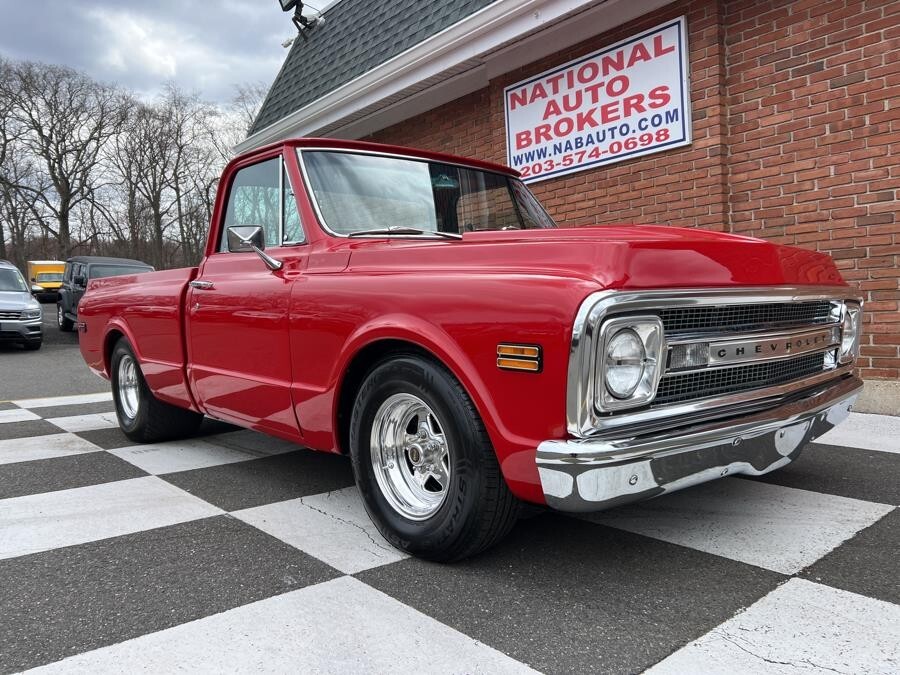 Chevrolet C-10 1969 Standard Cab Pickup