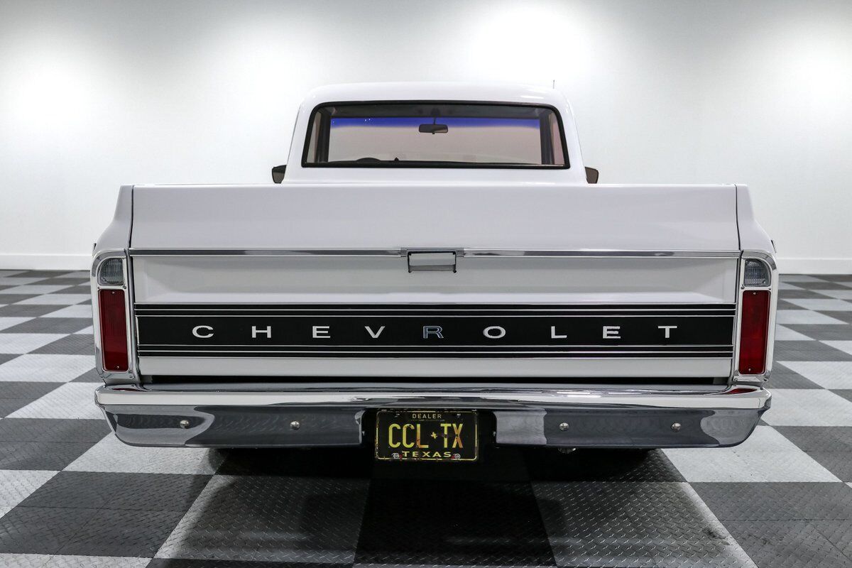 Chevrolet-C-10-1970-Pickup-Truck-6