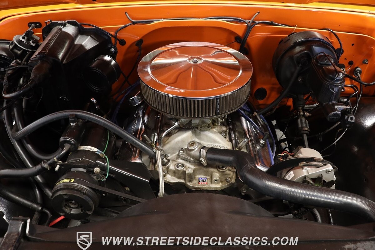 Chevrolet-C-10-1971-Pickup-Truck-3