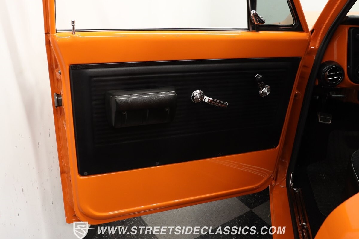 Chevrolet-C-10-1971-Pickup-Truck-33
