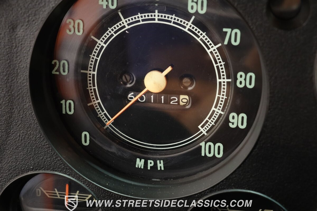 Chevrolet-C-10-1971-Pickup-Truck-37