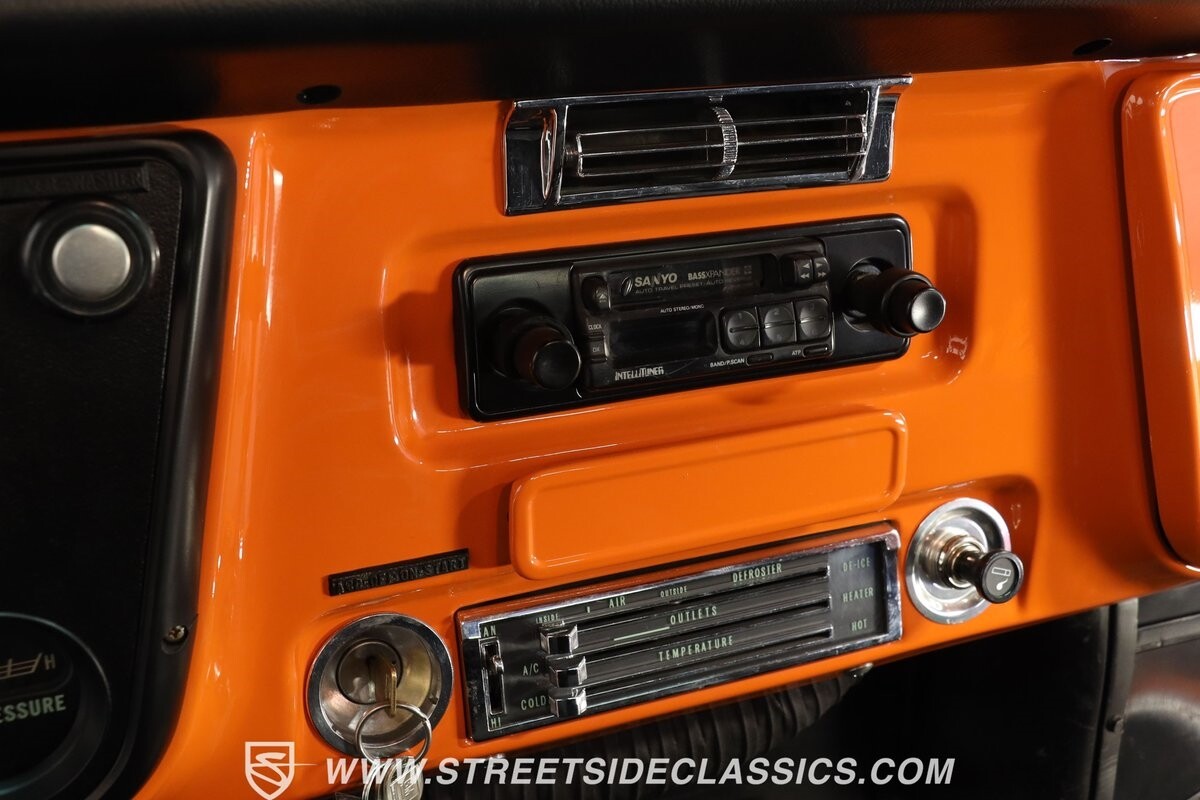 Chevrolet-C-10-1971-Pickup-Truck-38