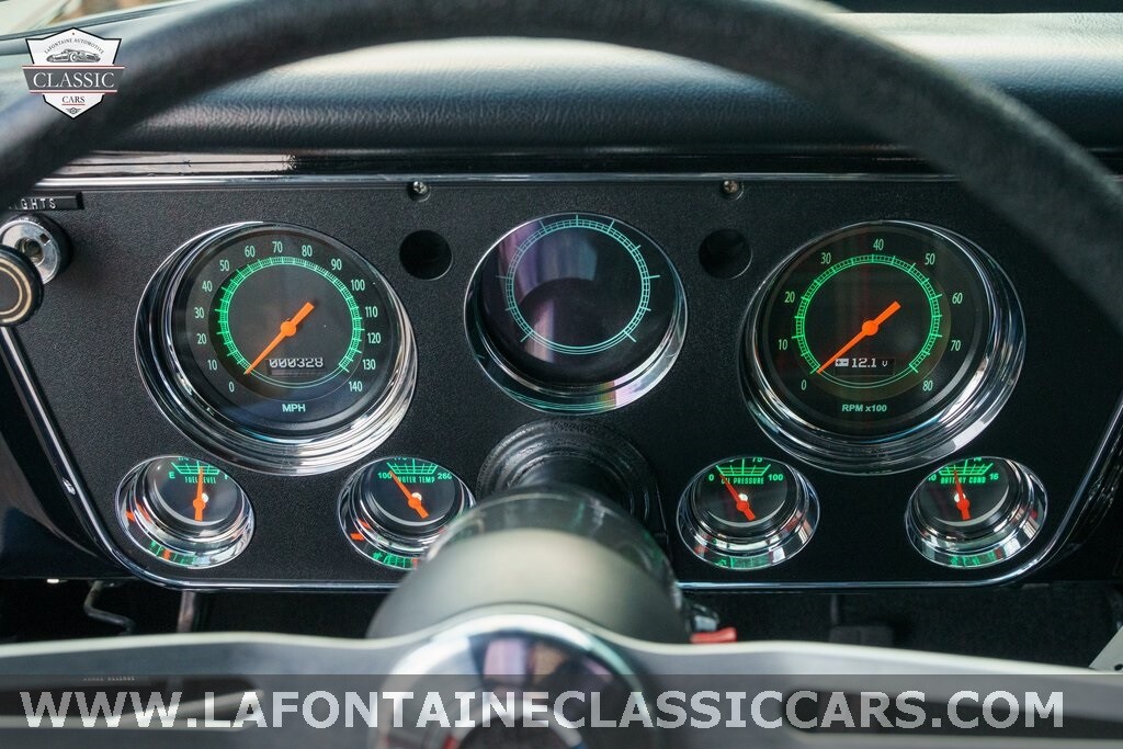 Chevrolet-C-10-1971-SWB-8