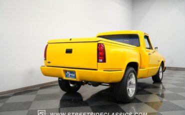 Chevrolet-C-10-1972-Pickup-Truck-10