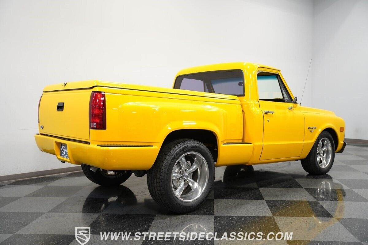 Chevrolet-C-10-1972-Pickup-Truck-11