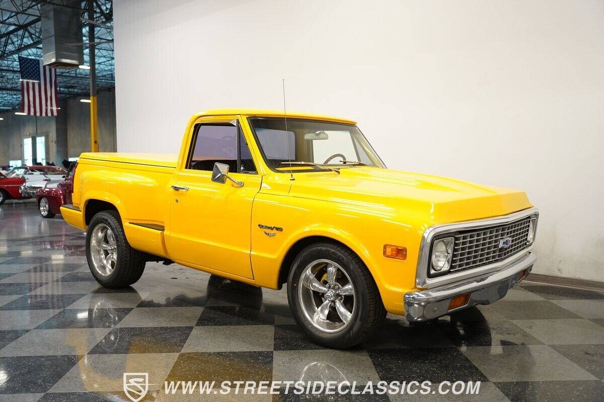 Chevrolet-C-10-1972-Pickup-Truck-13