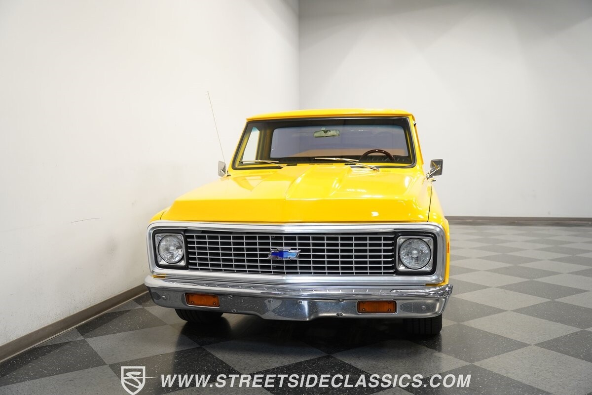 Chevrolet-C-10-1972-Pickup-Truck-16