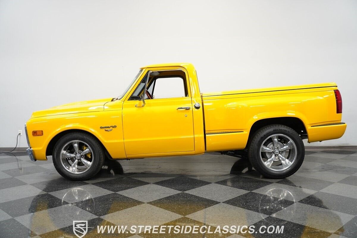 Chevrolet-C-10-1972-Pickup-Truck-2