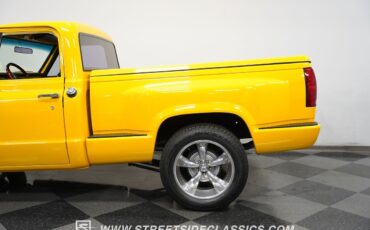Chevrolet-C-10-1972-Pickup-Truck-22