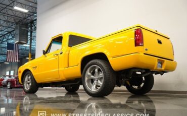 Chevrolet-C-10-1972-Pickup-Truck-23