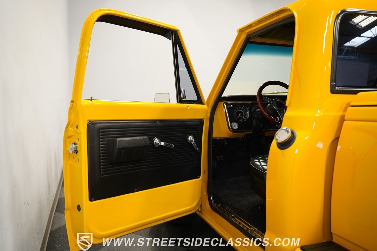 Chevrolet-C-10-1972-Pickup-Truck-34