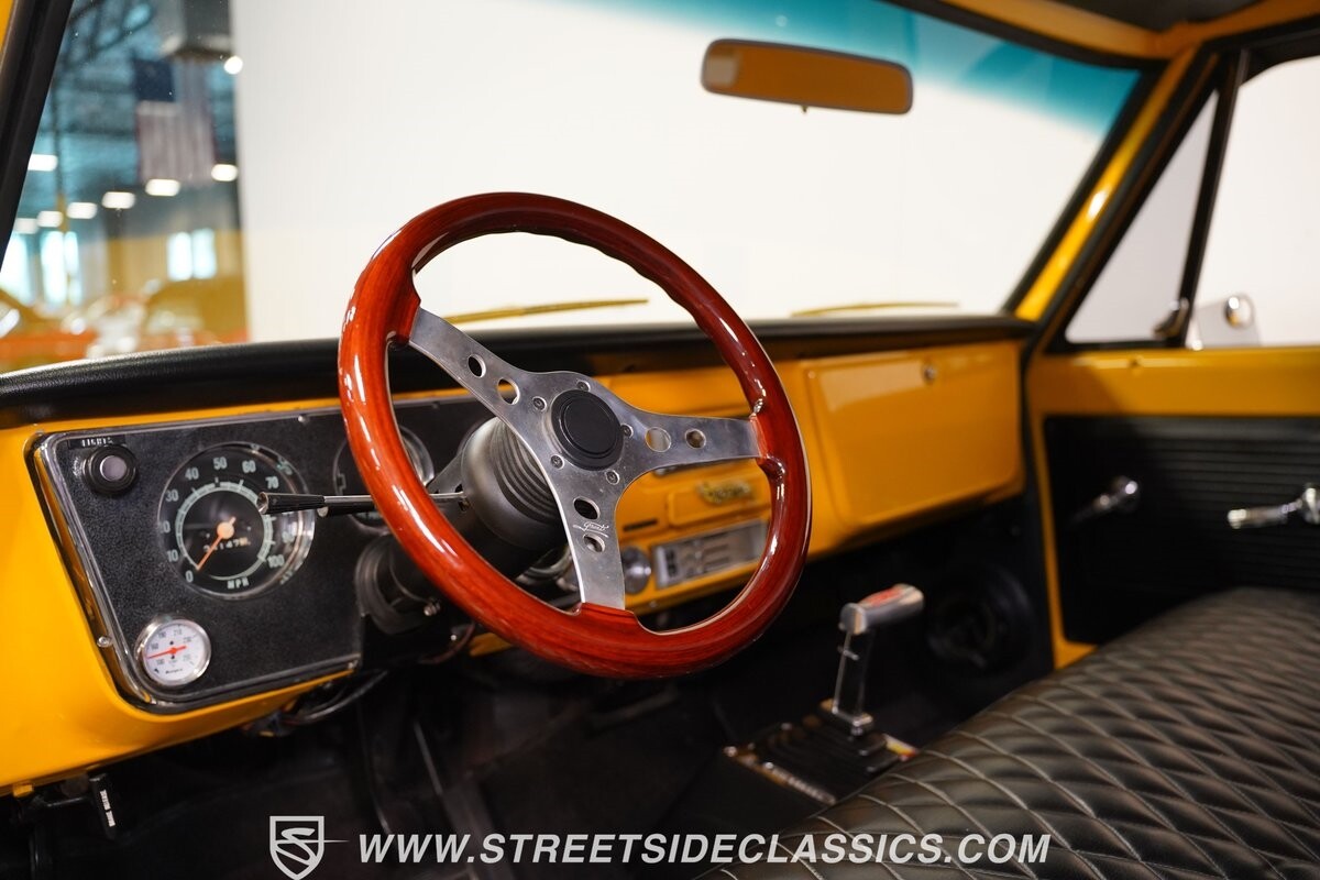 Chevrolet-C-10-1972-Pickup-Truck-36