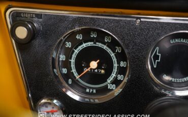Chevrolet-C-10-1972-Pickup-Truck-38