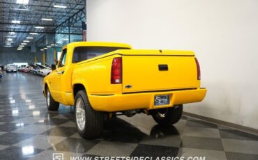 Chevrolet-C-10-1972-Pickup-Truck-7