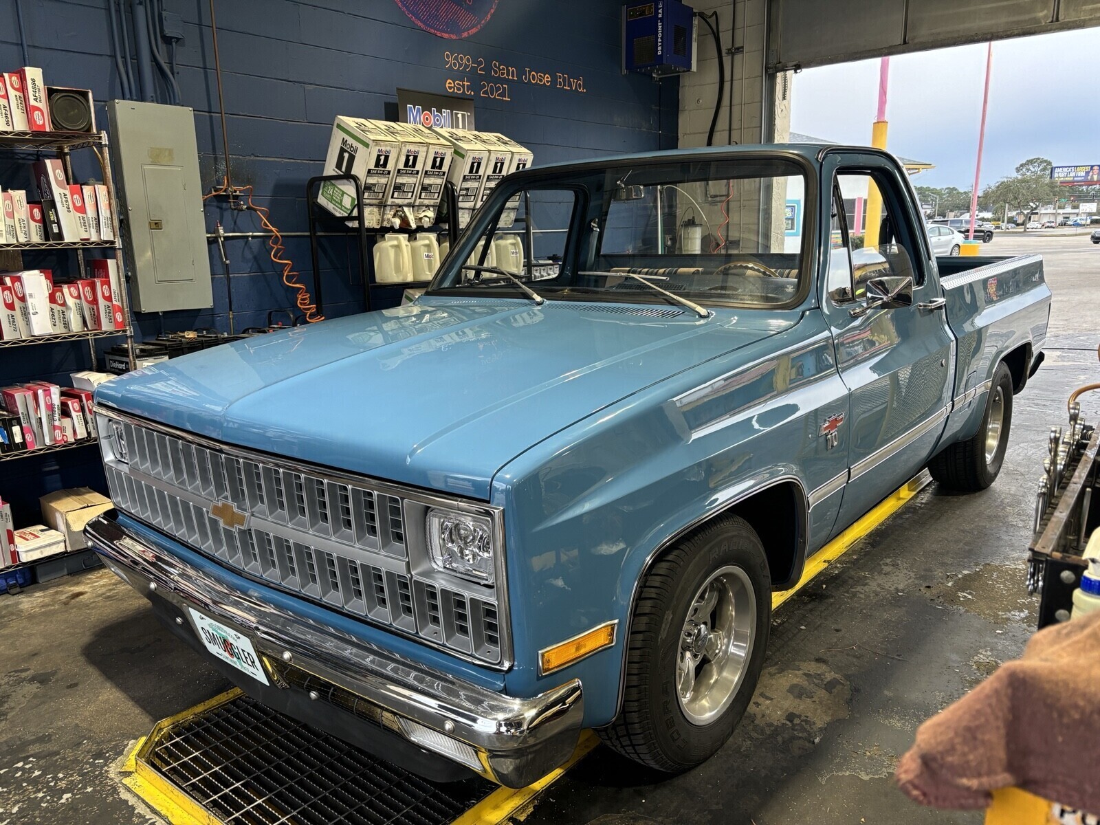 Chevrolet-C-10-1981-19