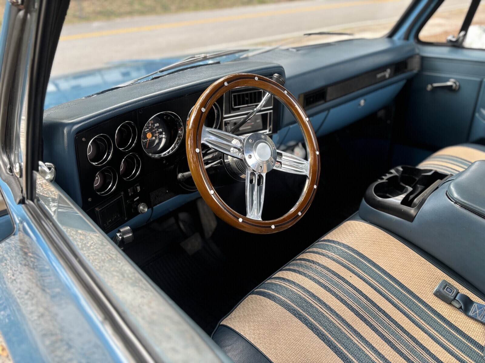 Chevrolet-C-10-1981-22