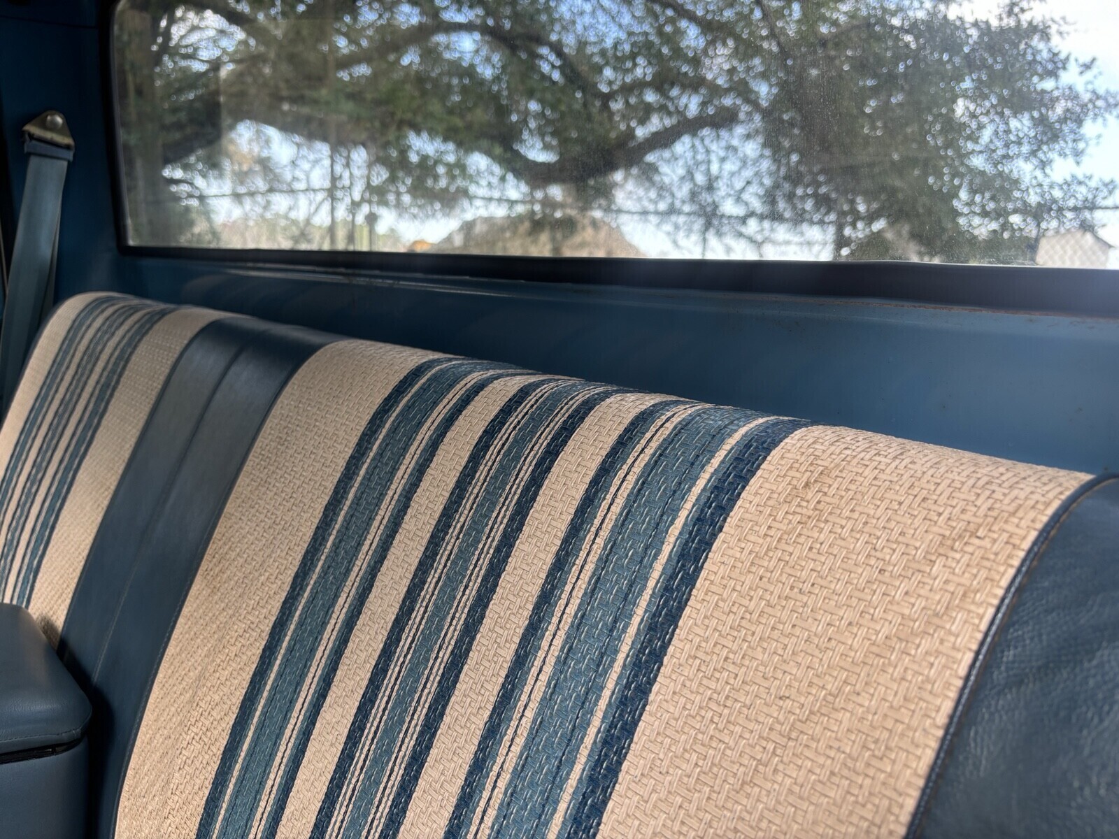 Chevrolet-C-10-1981-26