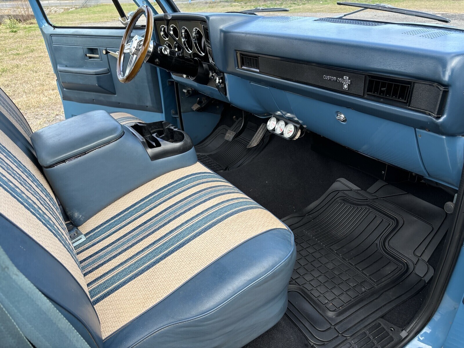 Chevrolet-C-10-1981-32