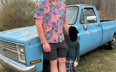 Chevrolet-C-10-1983-blue-4