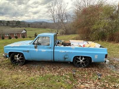 Chevrolet-C-10-1983-blue