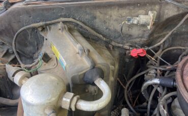Chevrolet-C-10-1984-16