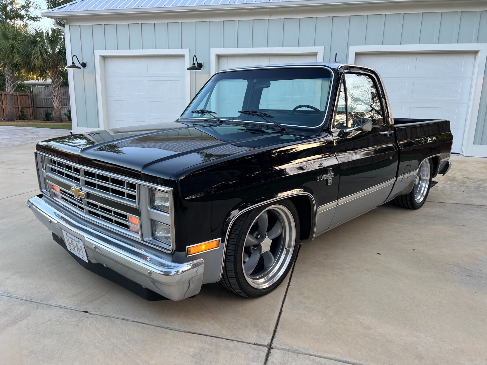 Chevrolet-C-10-1984-Standard-Cab-Pickup-11