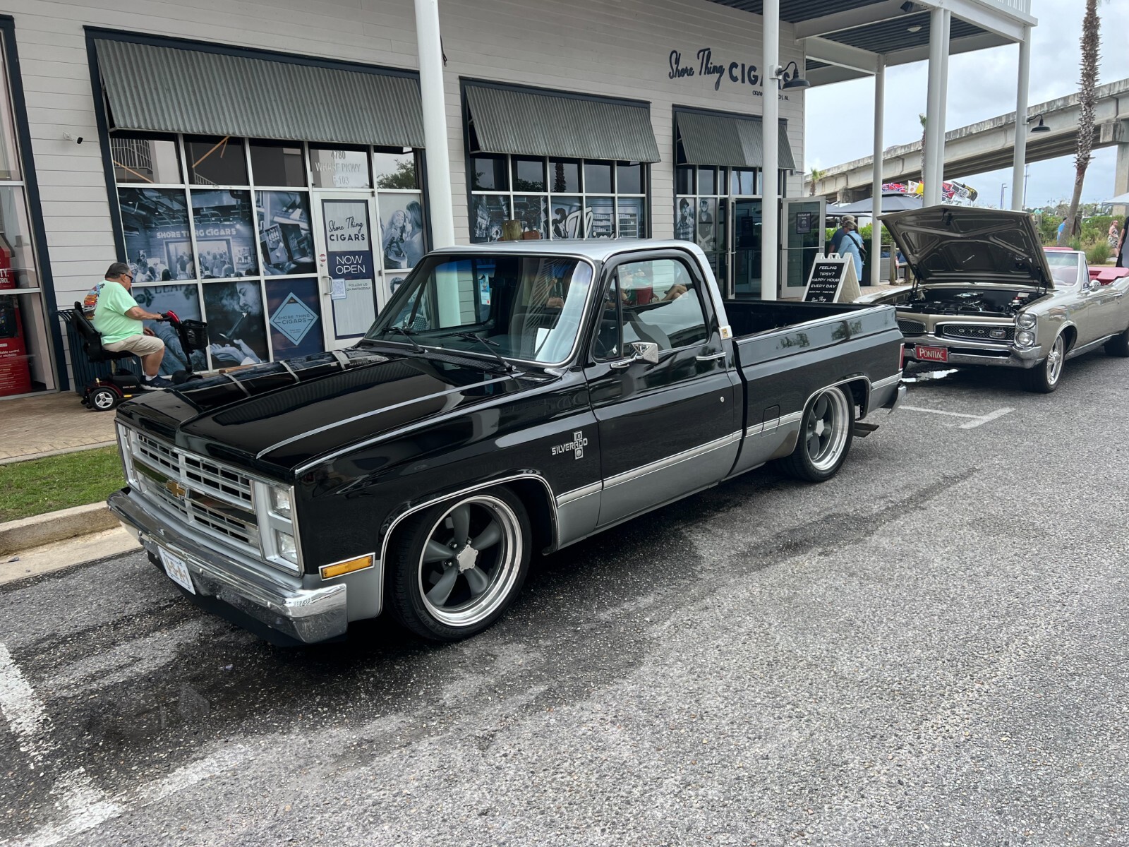 Chevrolet-C-10-1984-Standard-Cab-Pickup-17