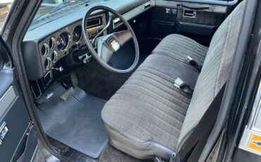 Chevrolet-C-10-1984-Standard-Cab-Pickup-26