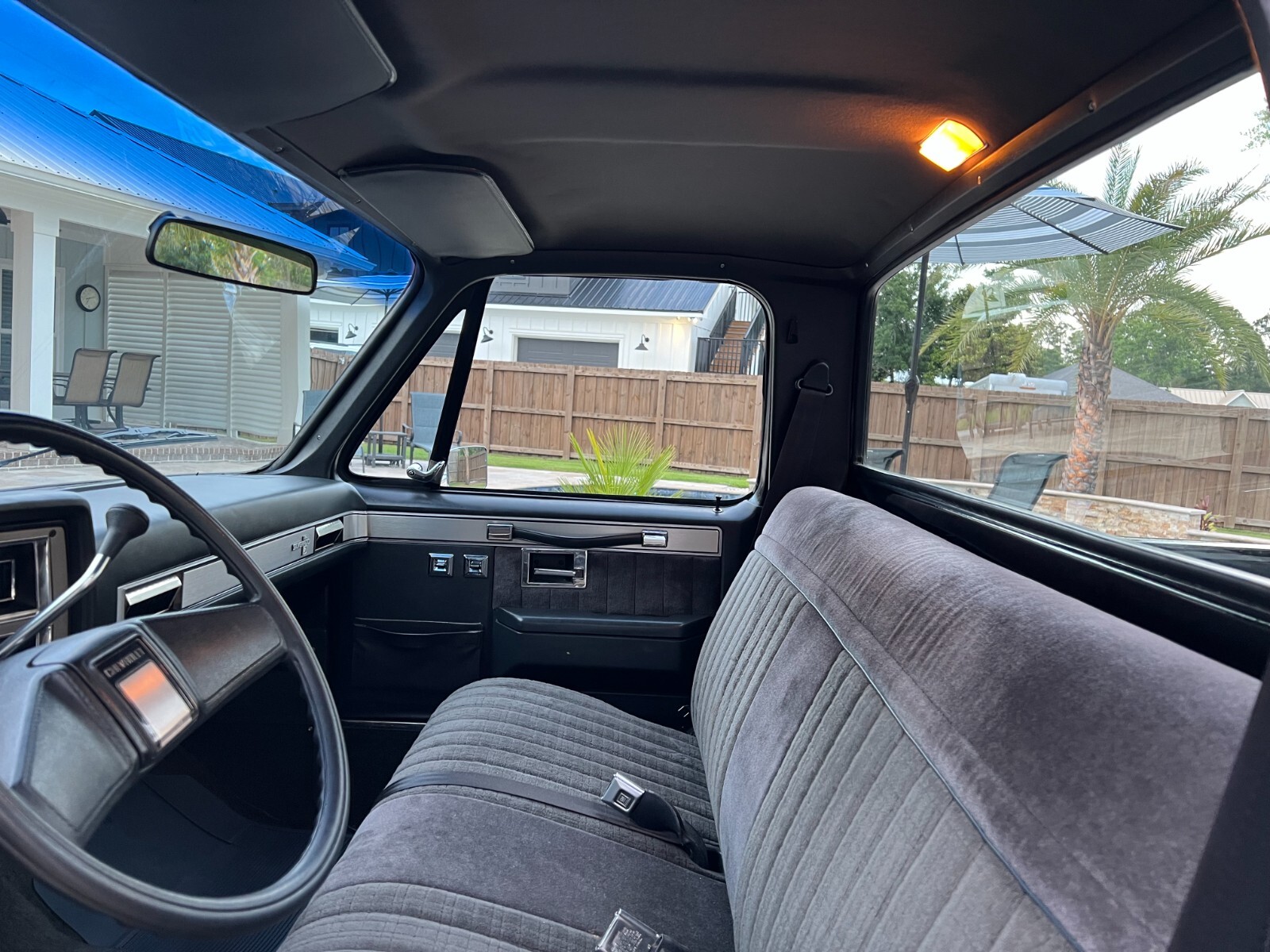 Chevrolet-C-10-1984-Standard-Cab-Pickup-28