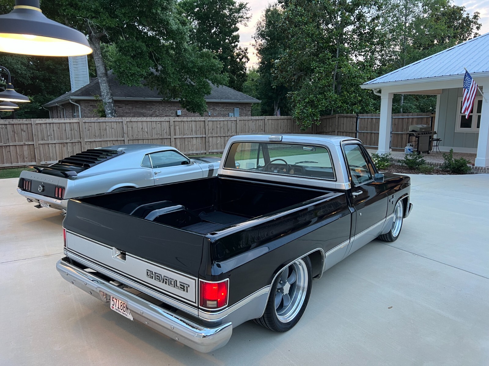 Chevrolet-C-10-1984-Standard-Cab-Pickup-29