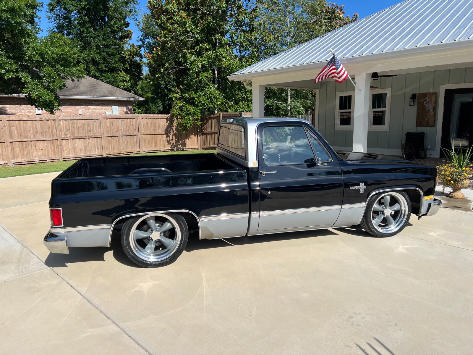 Chevrolet-C-10-1984-Standard-Cab-Pickup-37